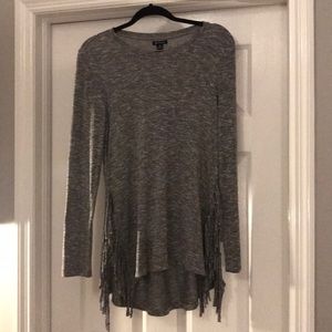 Lightweight long sleeve sweater